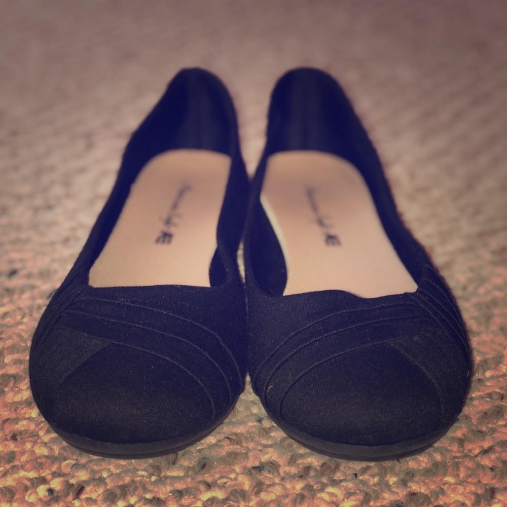 NWOT American Eagle black dress flats size 8